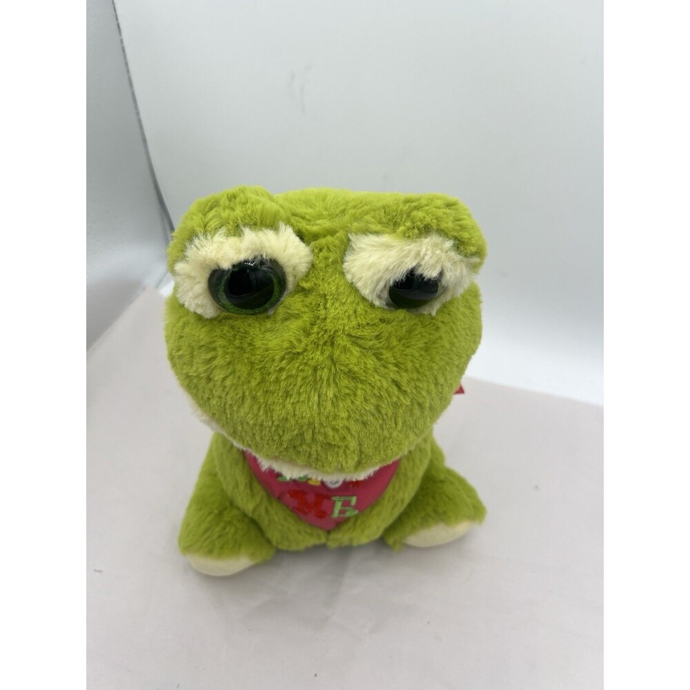 Inter American Frog Plush 10” Valentines Kiss Me Heart Stuffed Animal Green Love - Picture 10 of 13